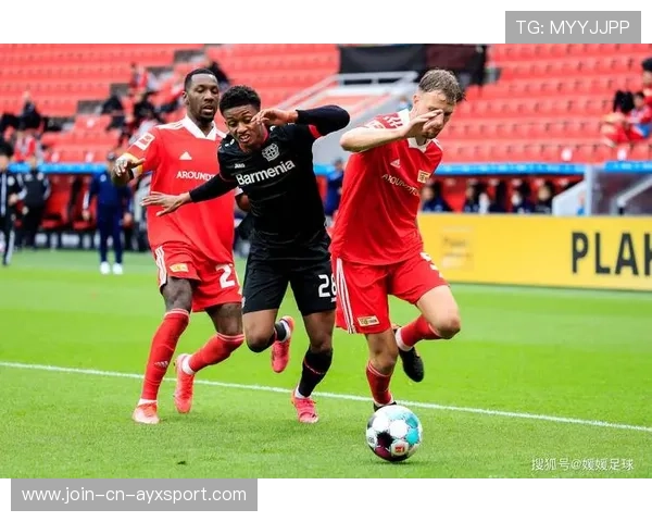 拜仁或在战术板上试探更多攻守平衡的新阵型